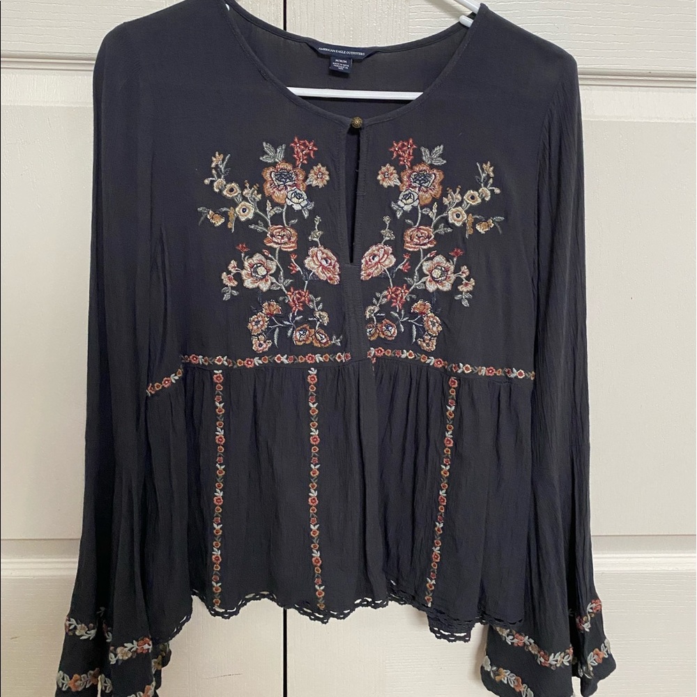 American Eagle bell sleeve blouse